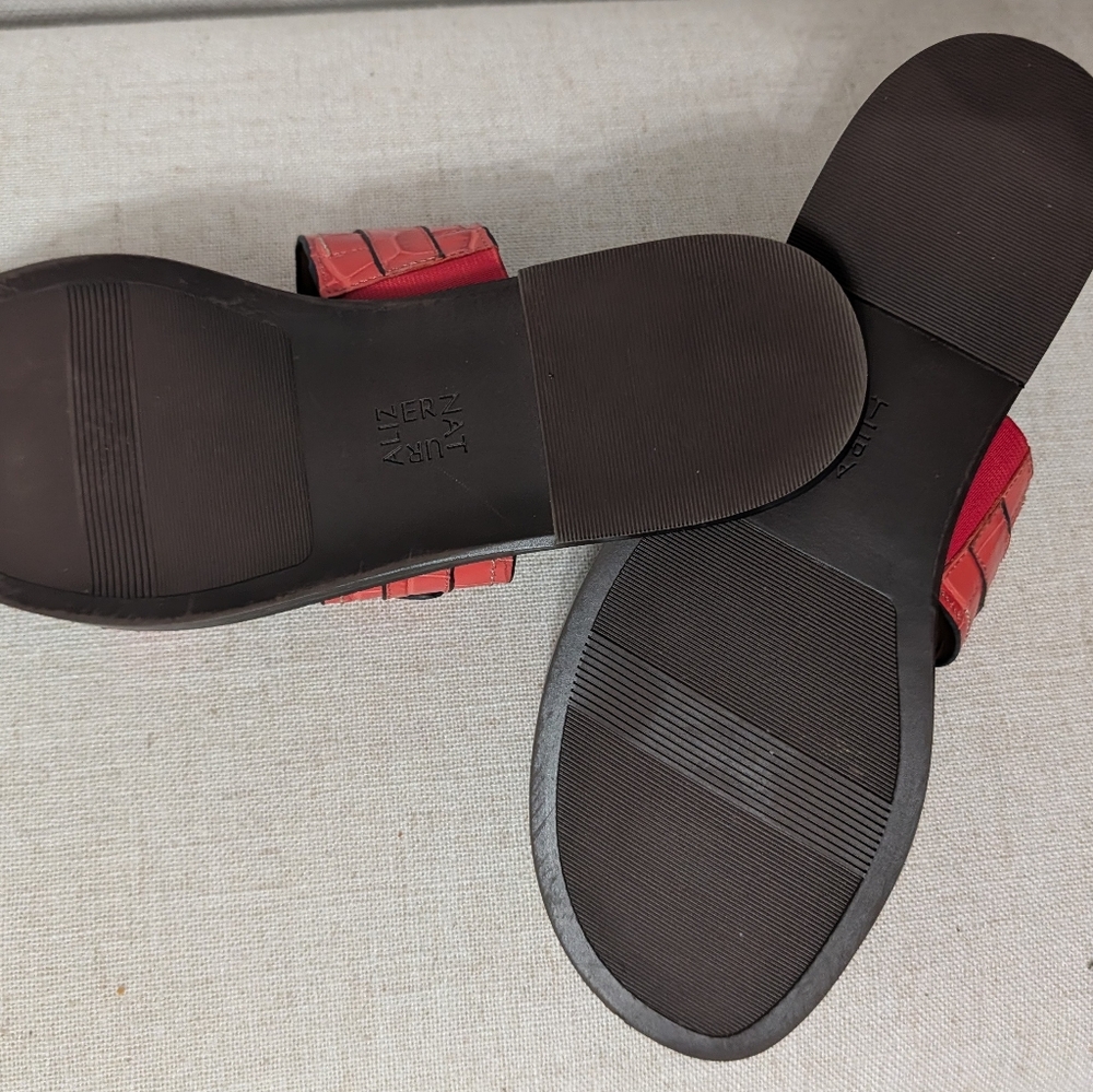 Naturalizer Karlie Leather Toe-Loop Sandals in Mango Spice Size 8 Pristine - Picture 5 of 7